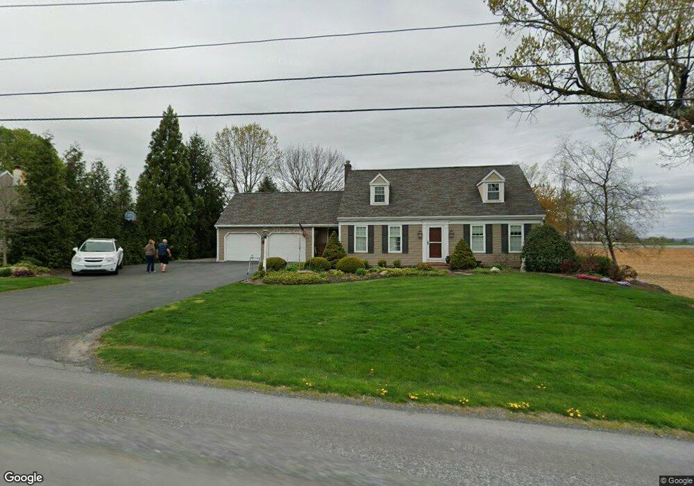 219 W Huyard Rd, New Holland, PA 17557 - photo 1