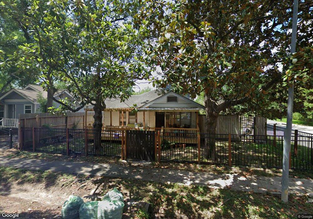 215 E 23rd St, Houston, TX 77008 - photo 1