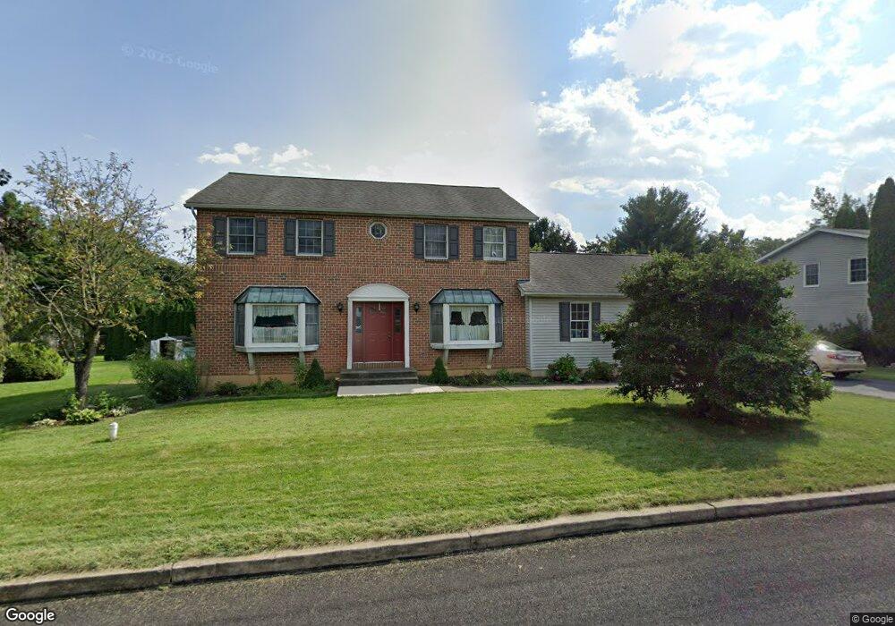 796 American General Dr, Easton, PA 18040 - photo 1