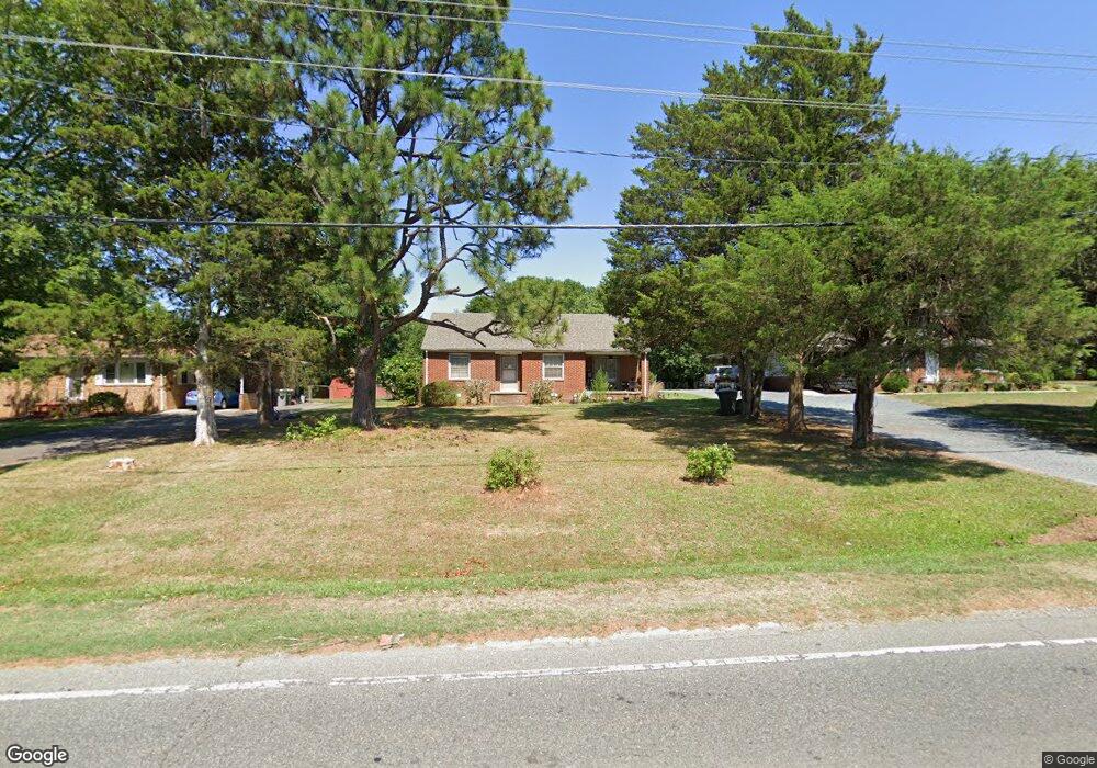2108 N Fayetteville St, Asheboro, NC 27203 - photo 1