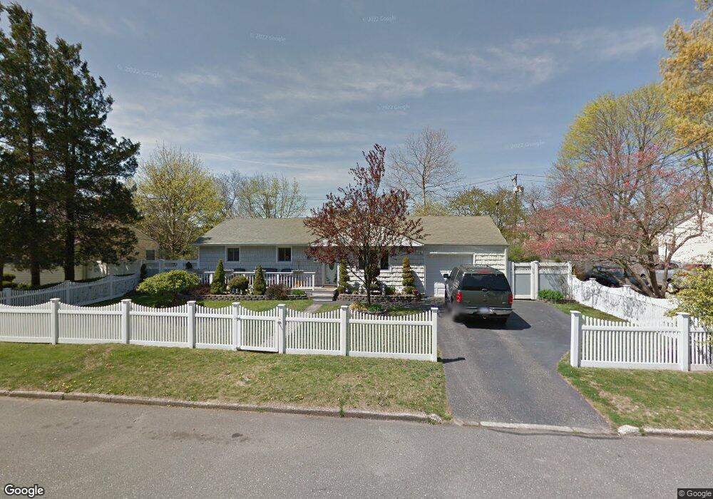 2704 Eagle Ave, Medford, NY 11763 - photo 1