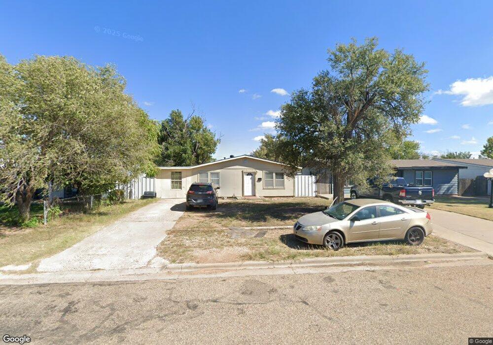120 N Klein Ave, Dumas, TX 79029 - photo 1