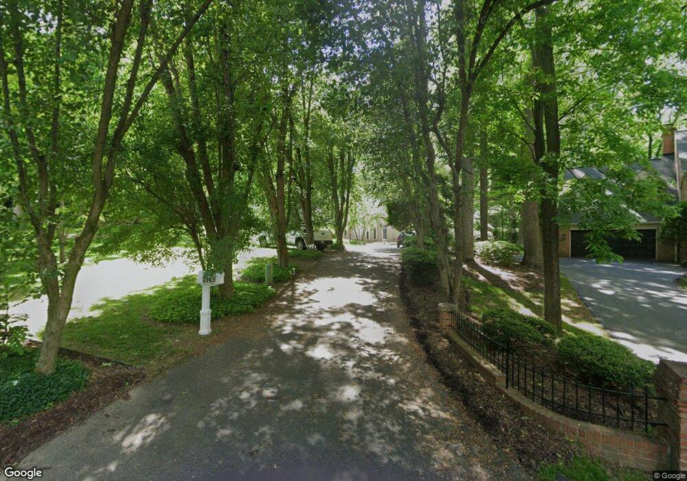 1115 Old Cedar Rd, McLean, VA 22102 - photo 1