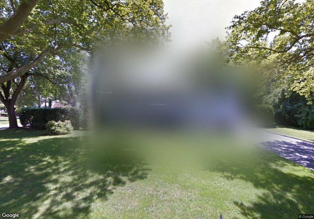 828 Park Ave, Manhasset, NY 11030 - photo 1