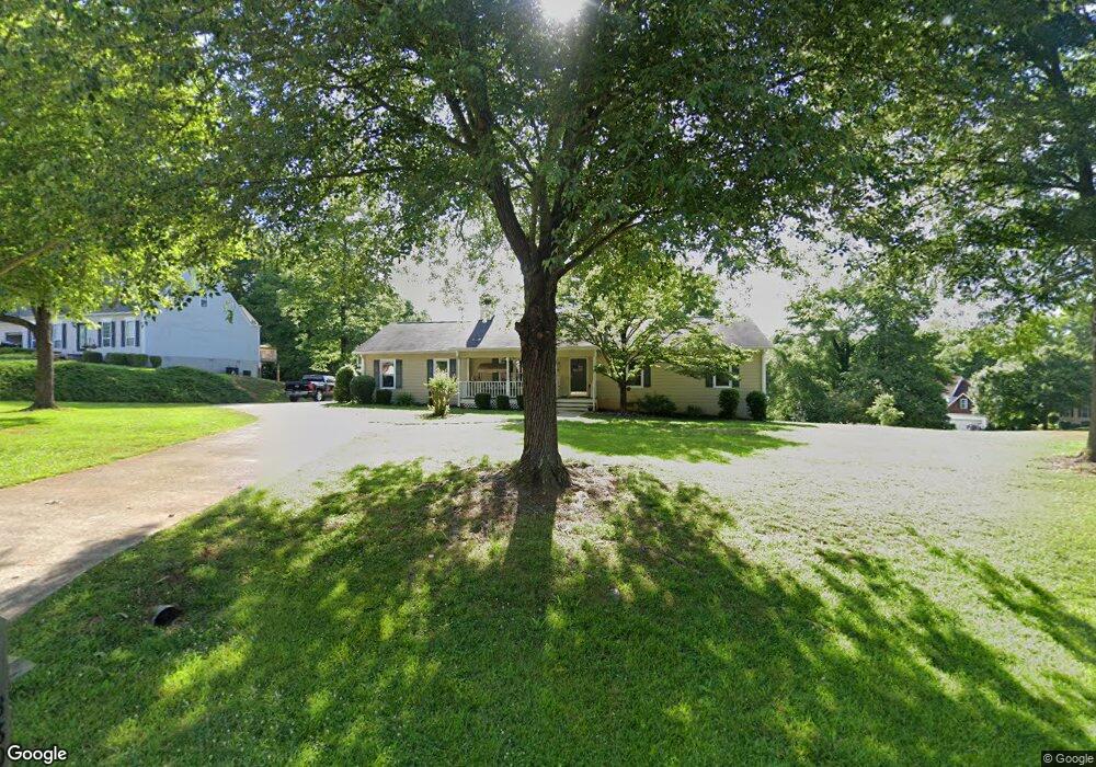 3808 N Rivercrest Dr, Gainesville, GA 30506 - photo 1