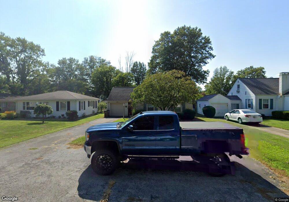 3310 Sycamore Dr, Columbus, IN 47203 - photo 1