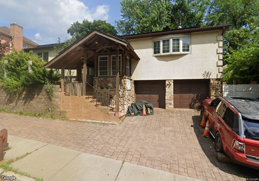 26030 Grand Central Pkwy, Glen Oaks, NY 11004 - photo 1