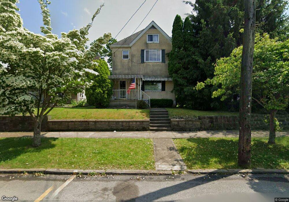 138 Franklin Ave, Vandergrift, PA 15690 - photo 1