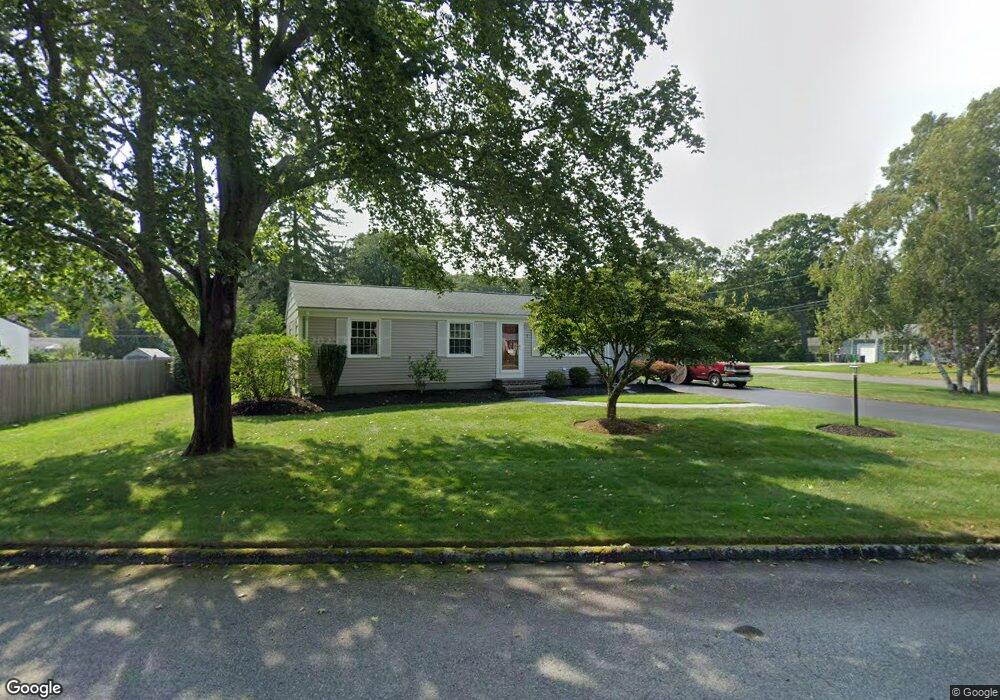 7 Hobbs Rd, Warwick, RI 02889 - photo 1