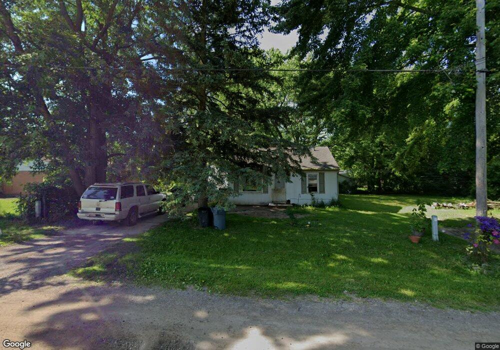 1347 W Yale Ave, Flint, MI 48505 - photo 1