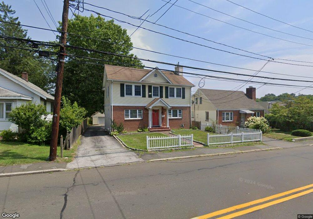 633 Newfield Ave, Stamford, CT 06905 - photo 1