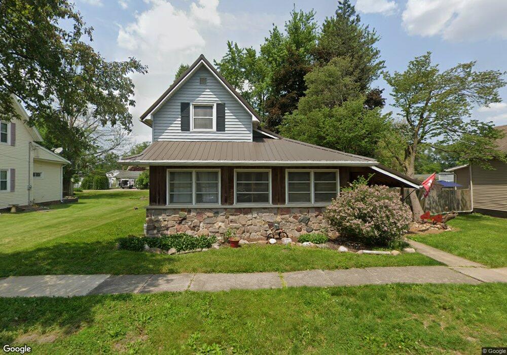 306 W Randolph St, Nappanee, IN 46550 - photo 1