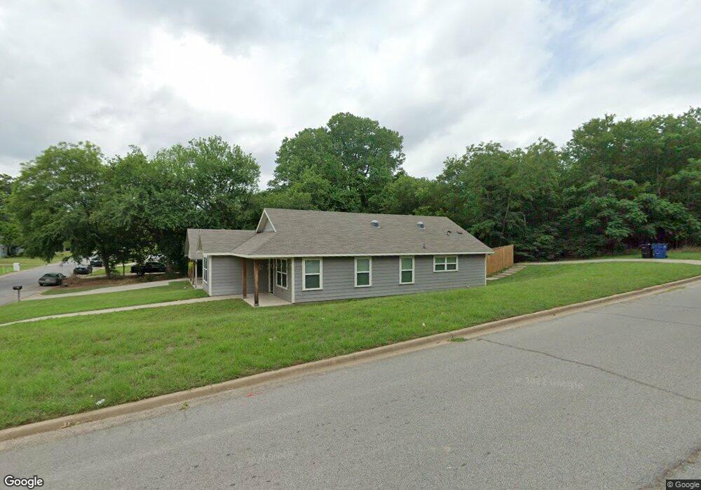 901 W Hull St, Denison, TX 75020 - photo 1