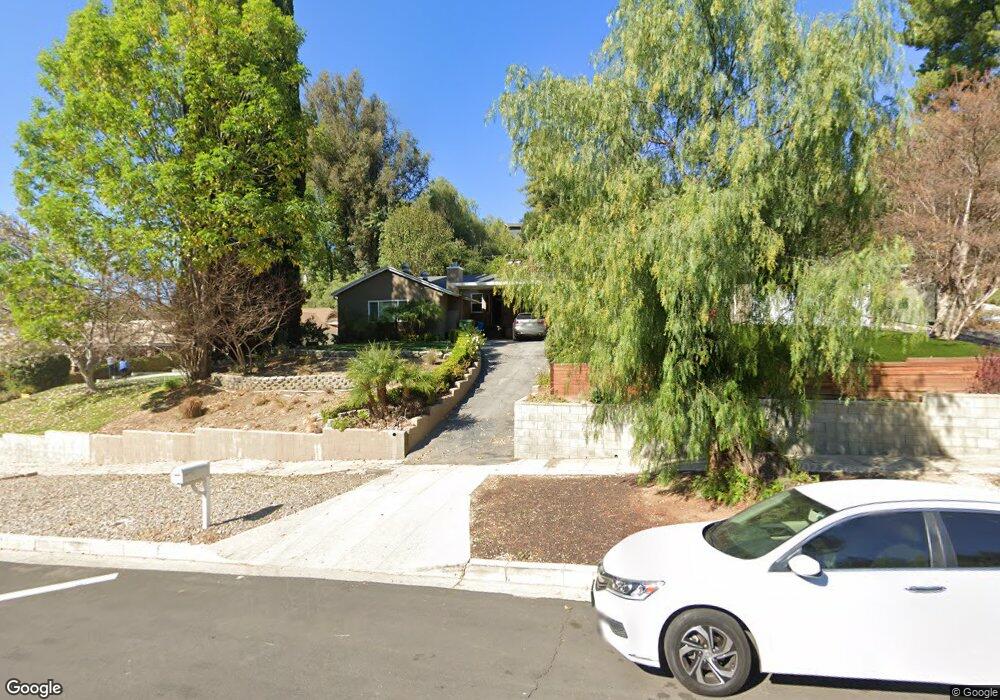 21641 Dumetz Rd, Woodland Hills, CA 91364 - photo 1