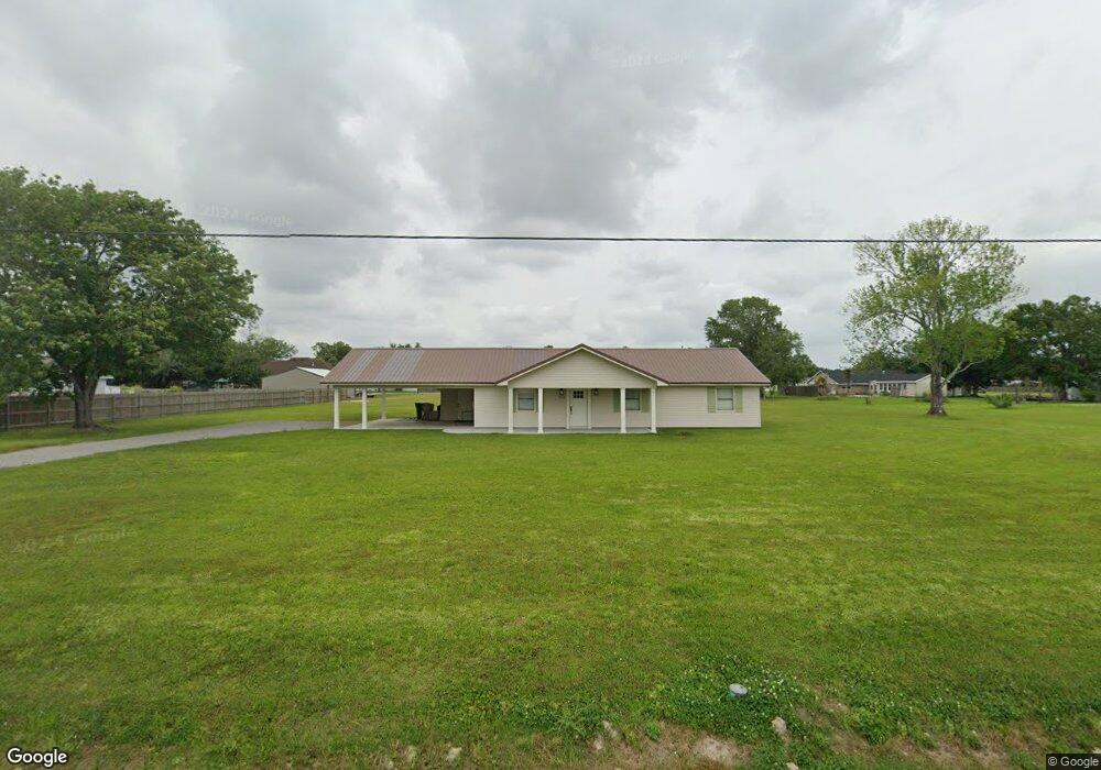 1724 Rabbit Ln, Lake Charles, LA 70605 - photo 1