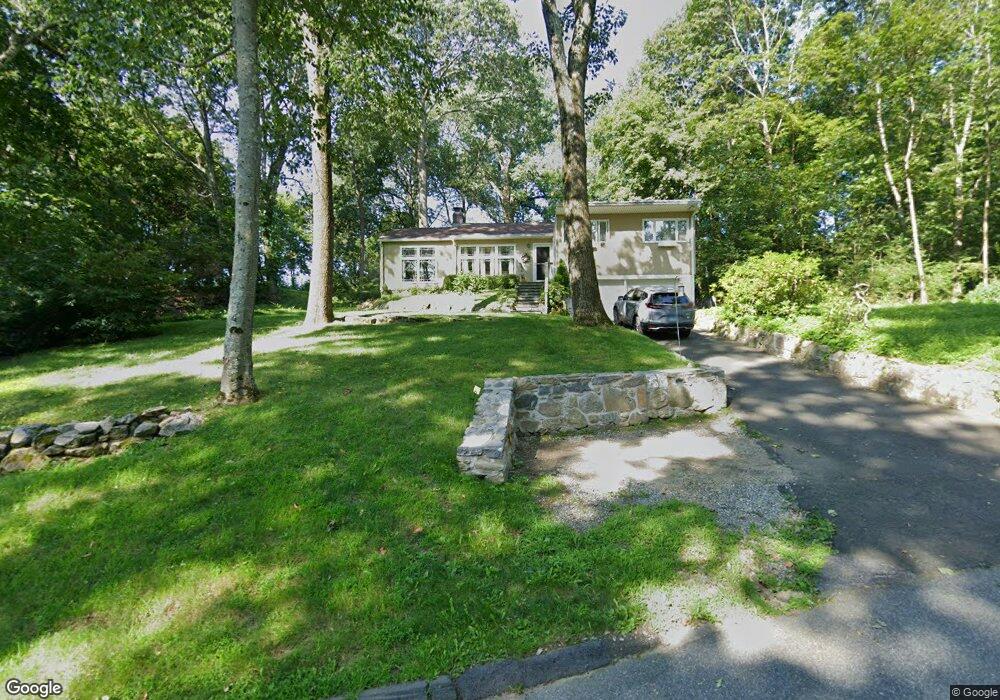 31 Split Level Rd, Ridgefield, CT 06877 - photo 1