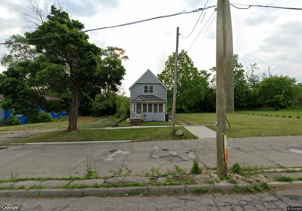1922 Lewis St, Flint, MI 48506 - photo 1