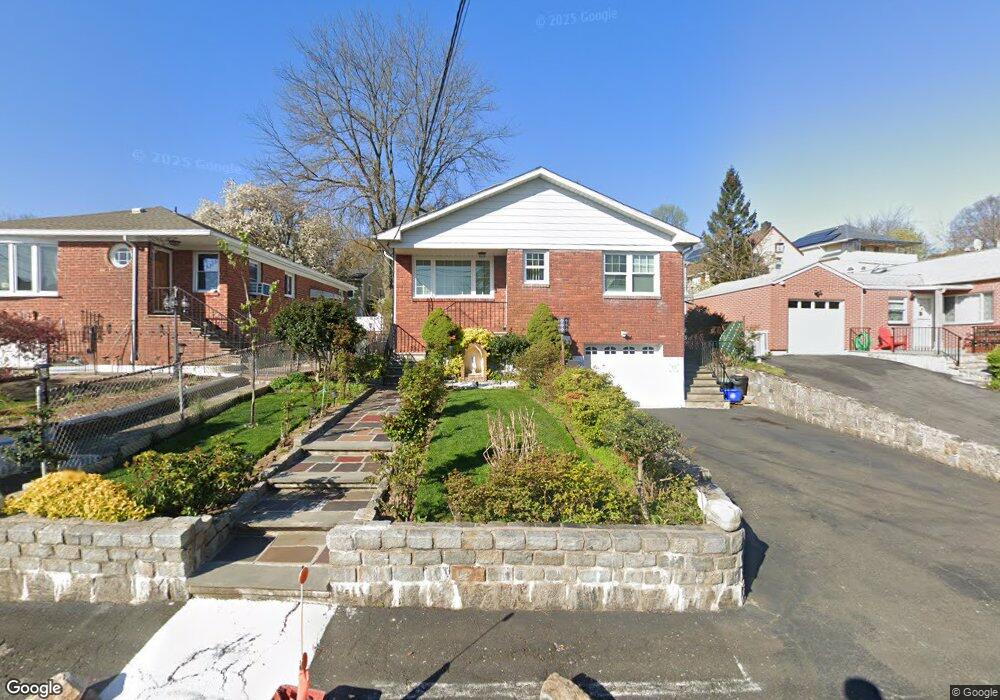 38 Roundhill Dr, Yonkers, NY 10710 - photo 1