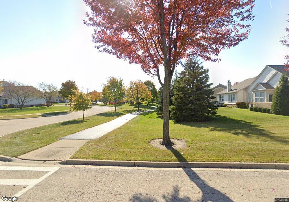 10 Tiverton Ct, Algonquin, IL 60102 - photo 1