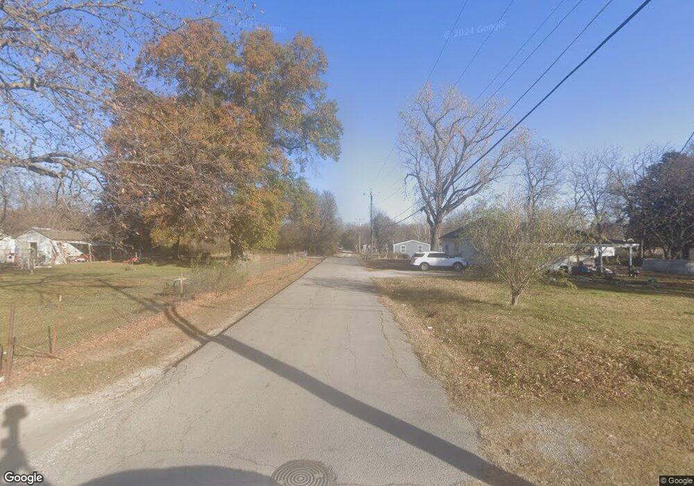 RRt 2 Box 401 D Salem Rd, Henryetta, OK 74437 - photo 1