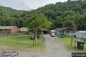 6214 Huff Creek Hwy, Davin, WV 25617