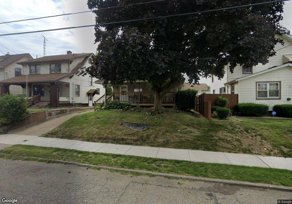 1118 Wertz Ave SW, Canton, OH 44710 - photo 1