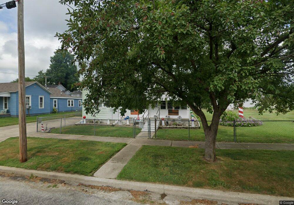 131 N Cass St, Virginia, IL 62691 - photo 1