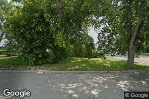 213 S 7th St, Wishek, ND 58495