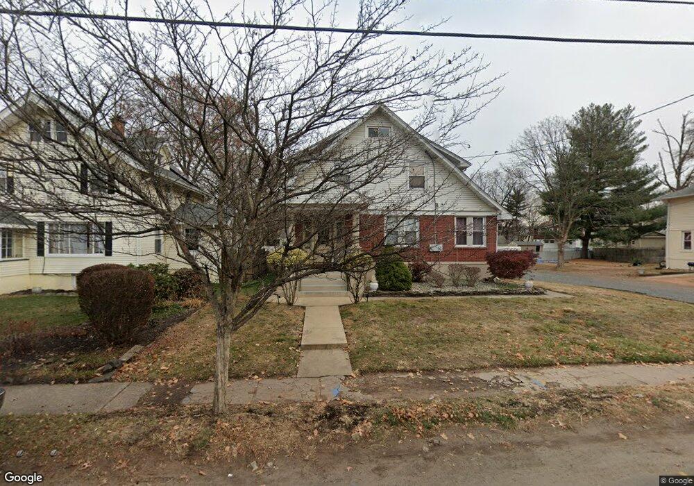 281 S Washington Ave unit Second and Third Flo, Dunellen, NJ 08812 - photo 1