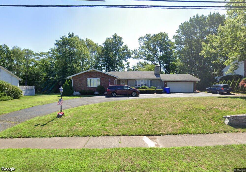 50 Carriage Hill Dr, Wethersfield, CT 06109 - photo 1