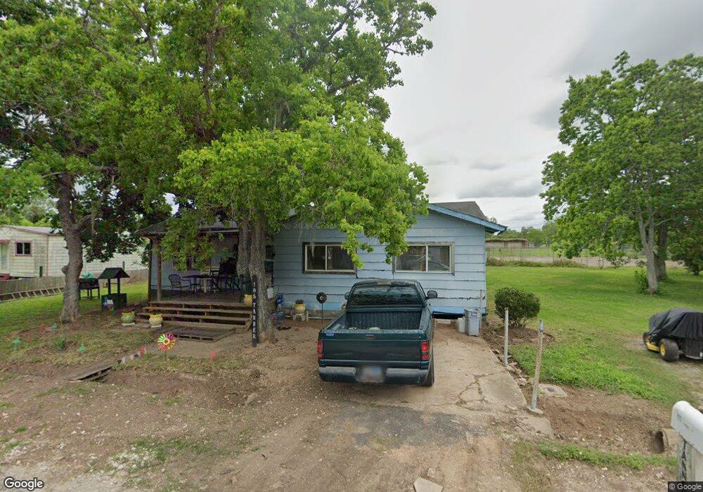 105 Tanner, Brazoria, TX 77422 - photo 1