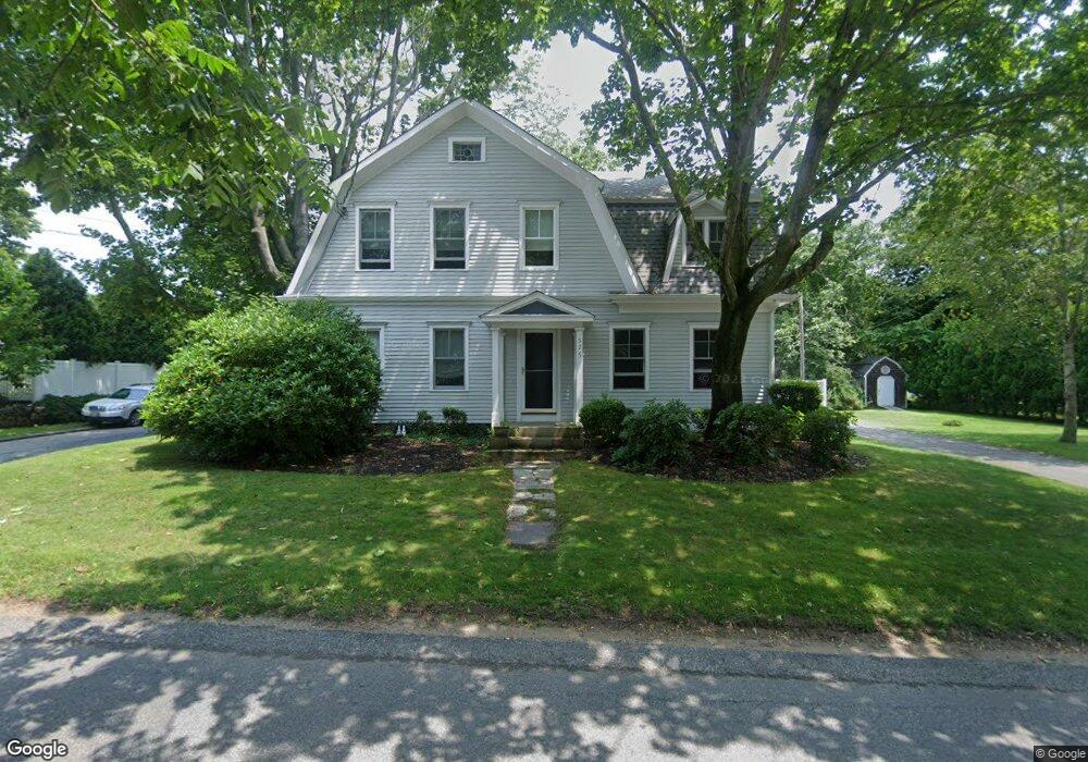 575 Elm St, South Dartmouth, MA 02748 - photo 1