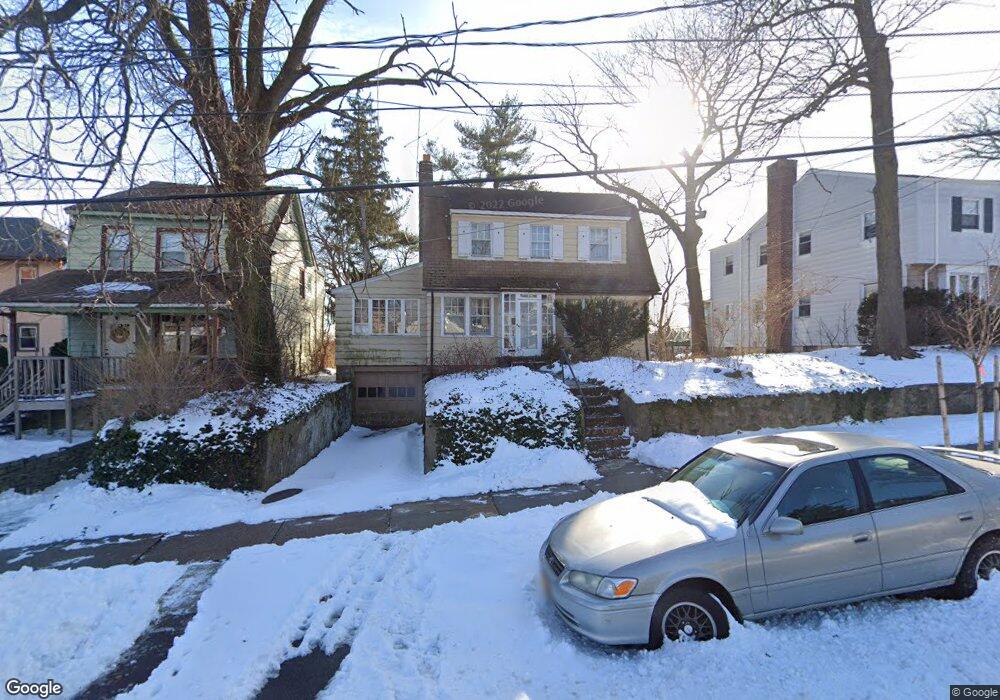 310 W 263rd St, Bronx, NY 10471 - photo 1