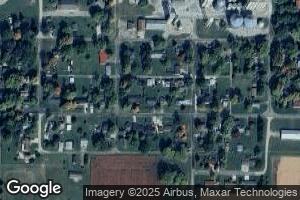 430 Grove St, Weldon, IL 61882