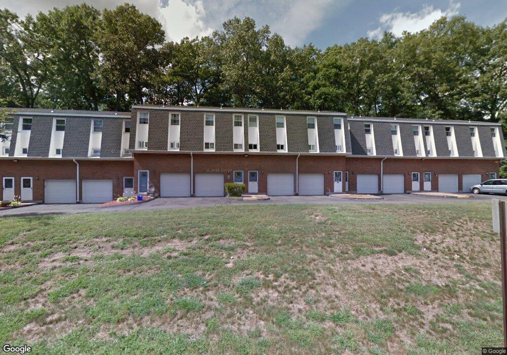 307 Dunfey Ln, Windsor, CT 06095 - photo 1