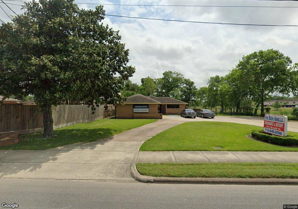 4711 Reveille St, Houston, TX 77087 - photo 1