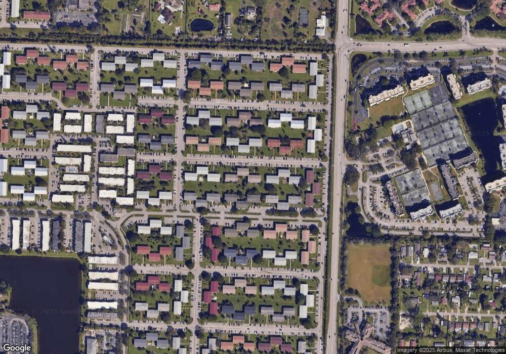 34 Norwich B unit 34, West Palm Beach, FL 33417 - photo 1