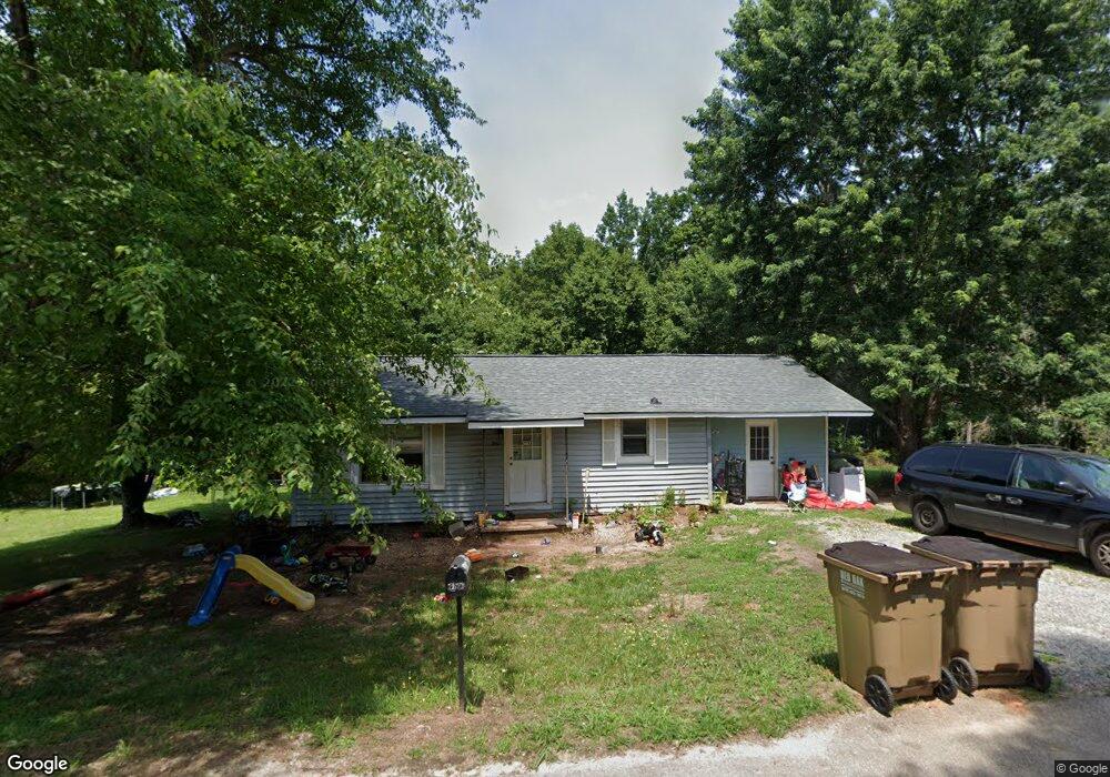 2621 Carl Dr, Gainesville, GA 30506 - photo 1