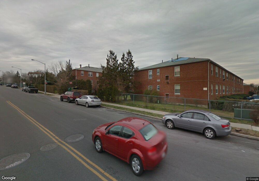 892 Armstrong Ave unit 2-2, Staten Island, NY 10308 - photo 1