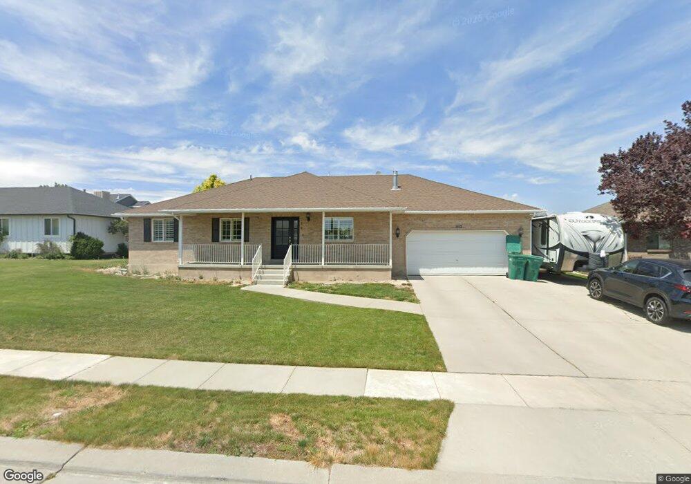 1412 Mason Hollow Dr, Riverton, UT 84065 - photo 1