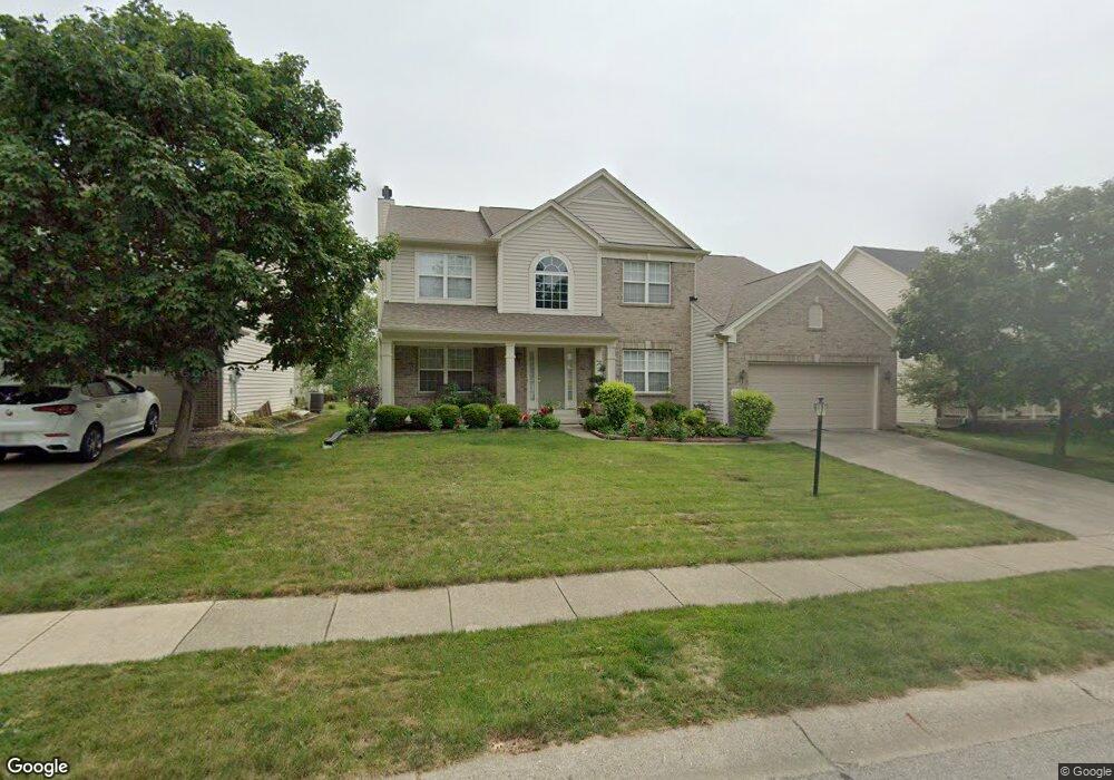 12077 Quarry Ct, Fishers, IN 46037 - photo 1