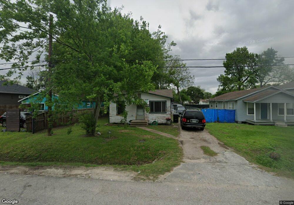 792 Dillard St, Houston, TX 77091 - photo 1