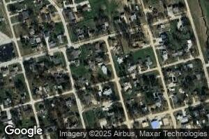 505 N Oak St, Windsor, IL 61957