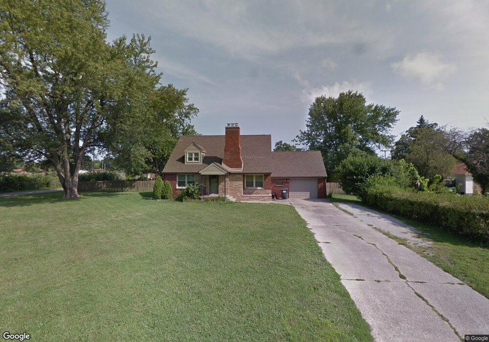 808 Hemlock Ct, Anderson, IN 46012 - photo 1