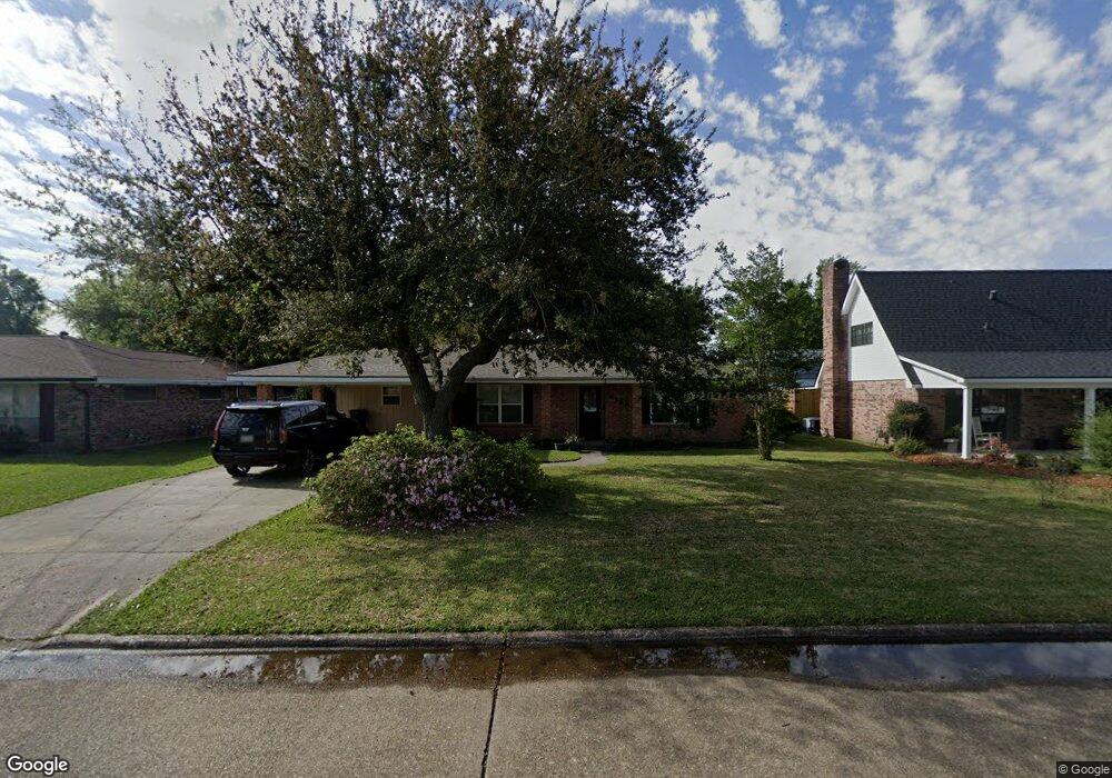 413 Greenway St, Lake Charles, LA 70605 - photo 1