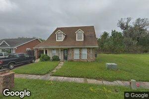 3224 Acorn Dr, Violet, LA 70092