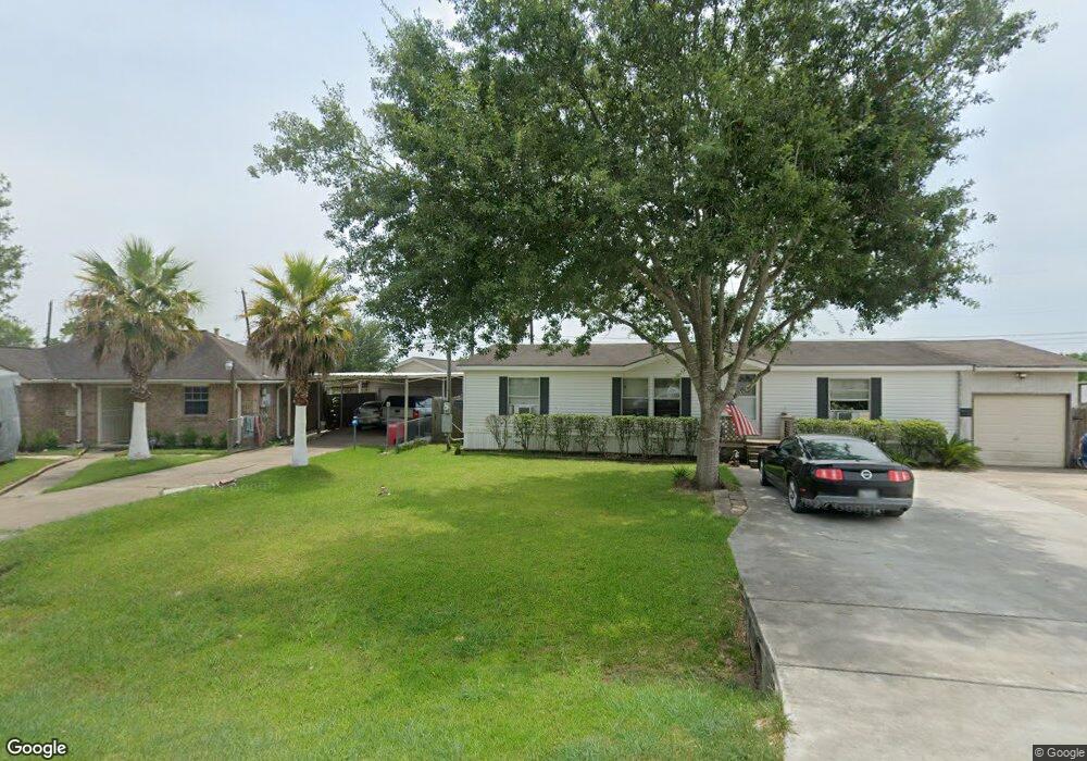 19101 Stoneforest Rd, Alvin, TX 77511 - photo 1