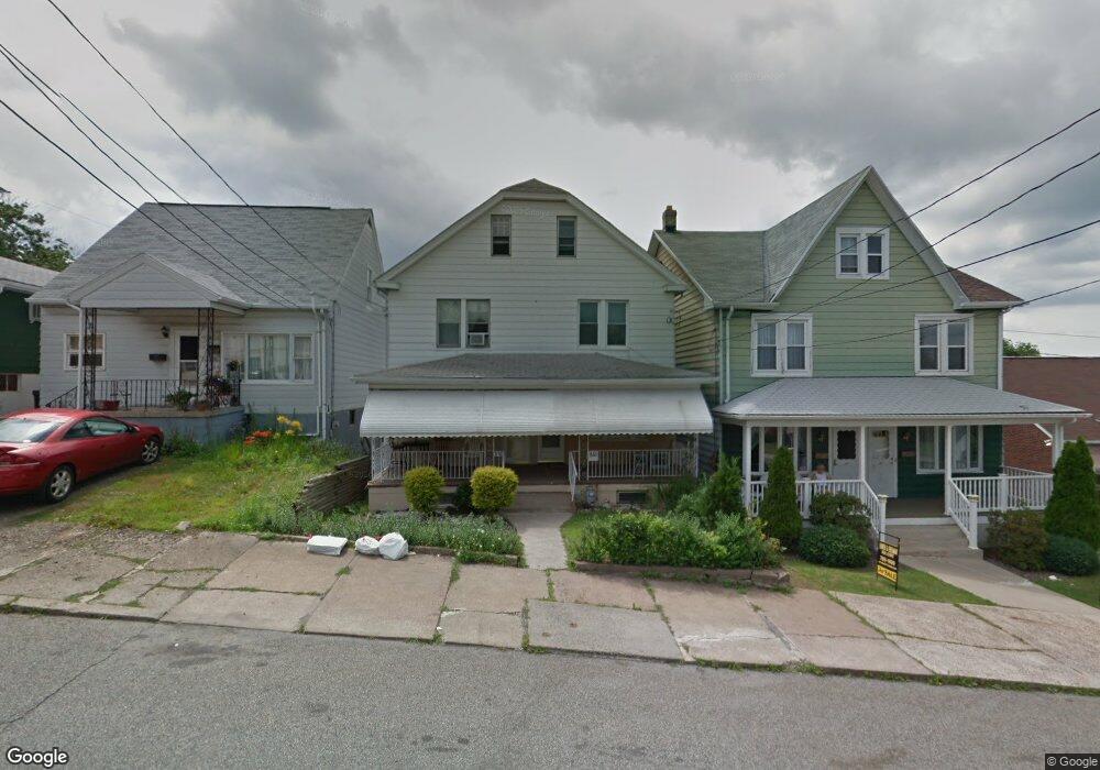 860 N Laurel St, Hazleton, PA 18201 - photo 1