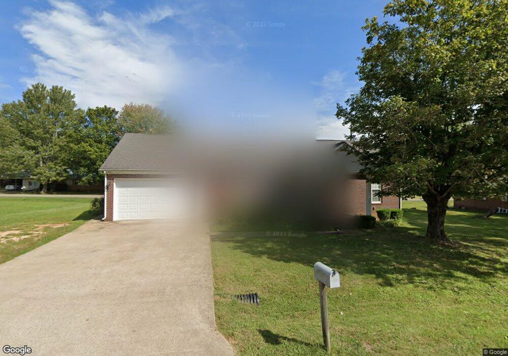 240 Meadow Brook Dr, Linden, TN 37096 - photo 1