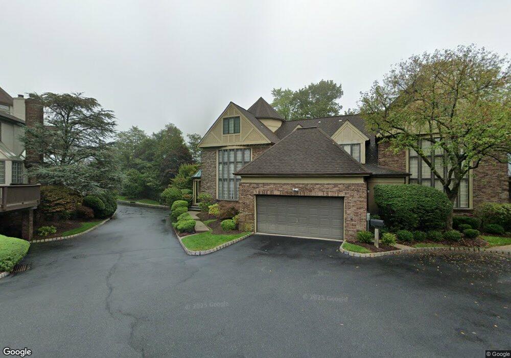 11 Kips Ridge unit C0011, Verona, NJ 07044 - photo 1